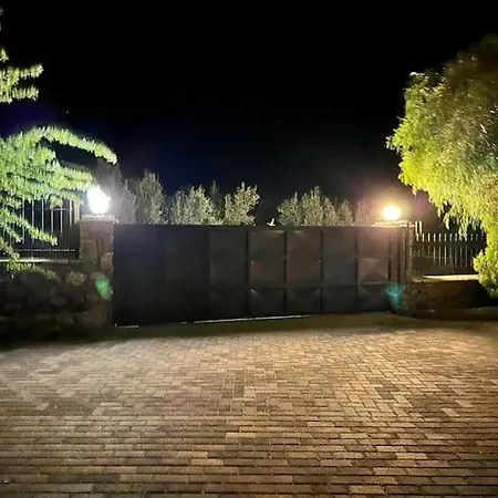 Stone Maria Galaxídhion