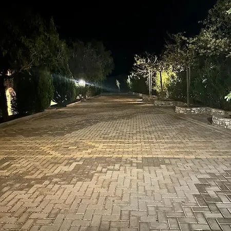 Villa Stone Maria