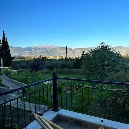 Stone Maria Villa Galaxídhion