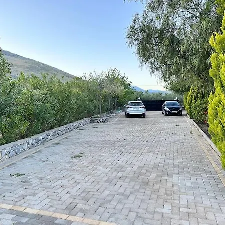 Stone Maria Galaxídhion