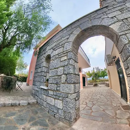 Stone Maria Galaxídhion